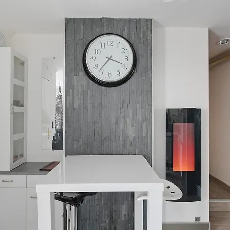 11e Apartment